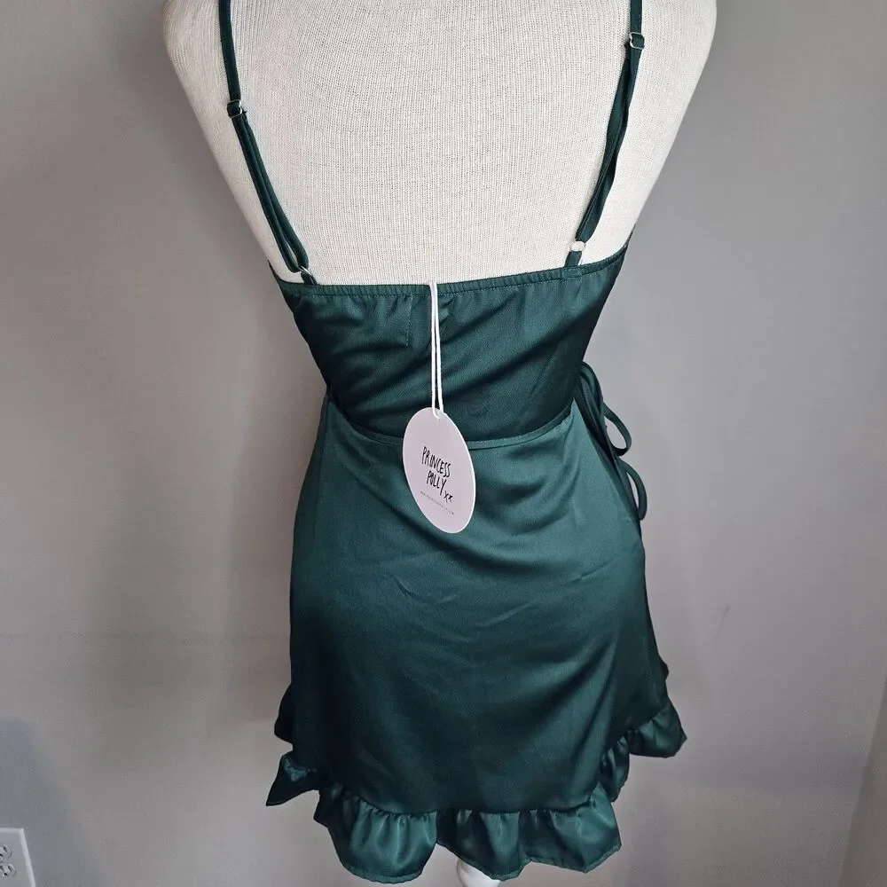 Princess polly Ruffle Front Wrap Dress Emerald Green size 2 New with flaw